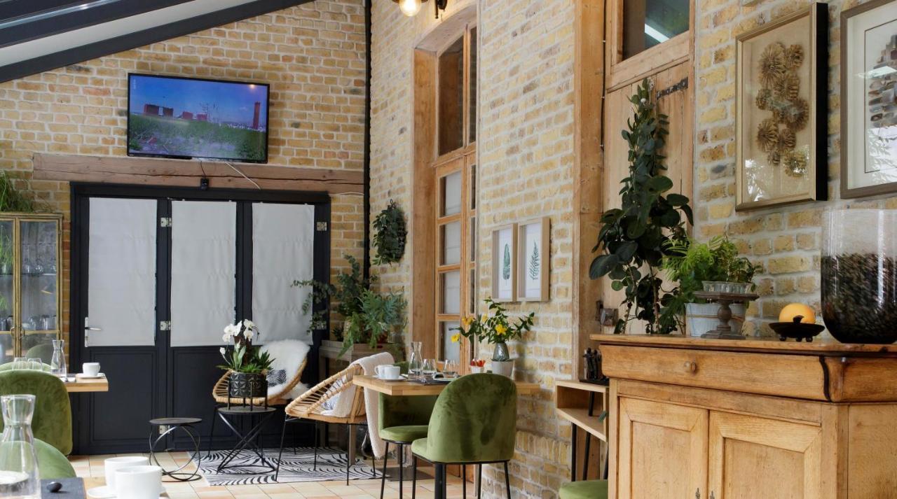 Les Berges Hotel Bourbourg Екстериор снимка