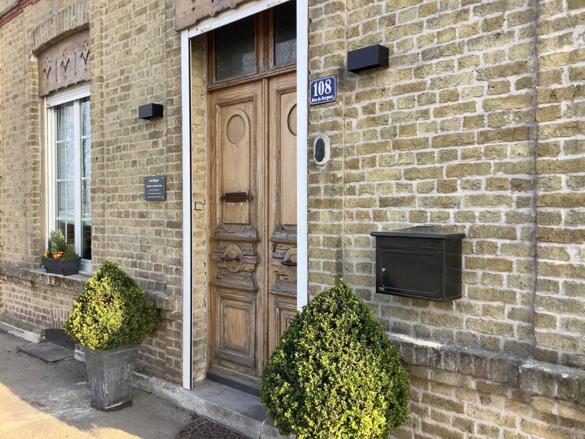 Les Berges Hotel Bourbourg Екстериор снимка