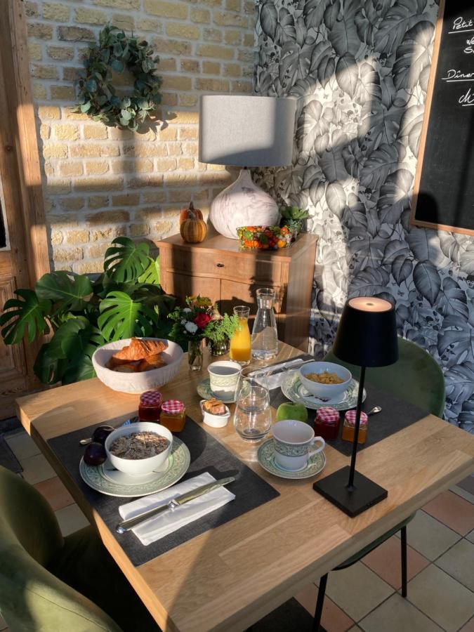 Les Berges Hotel Bourbourg Екстериор снимка